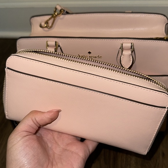 NWOT Madison Saffiano Leather Medium Satchel + Wallet - Picture 7 of 7